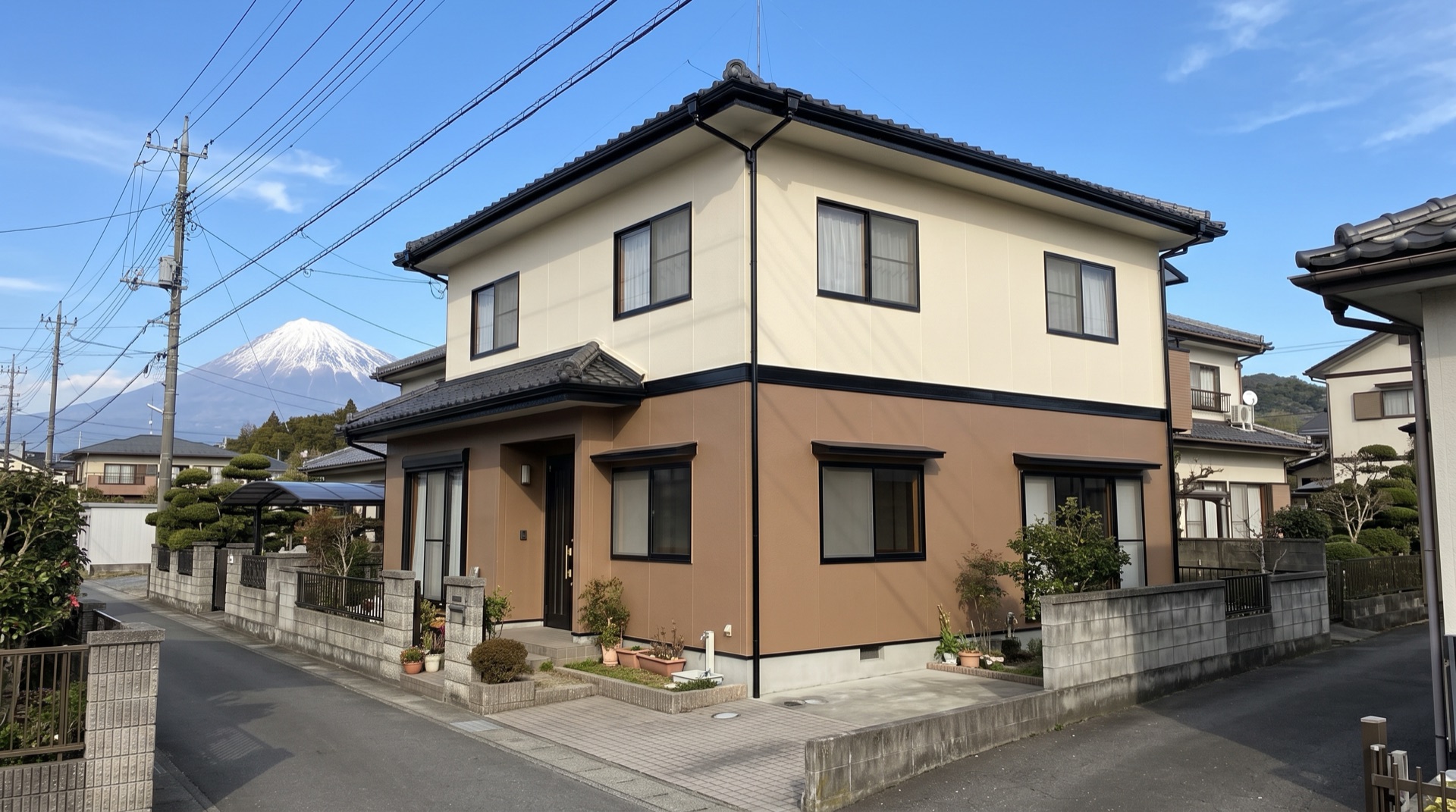 塗り替えを終えた富士市の住宅